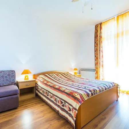 Guest house Carmen &