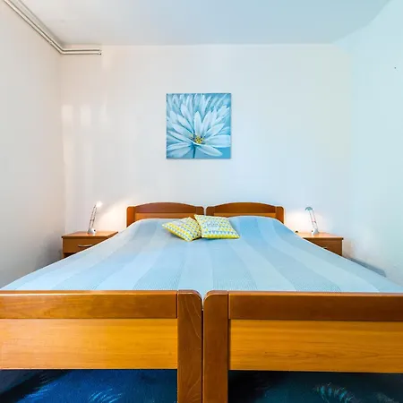 Carmen Rooms&apartments 3* Mlini