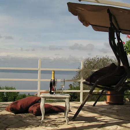 게스트하우스 Carmen & 4*