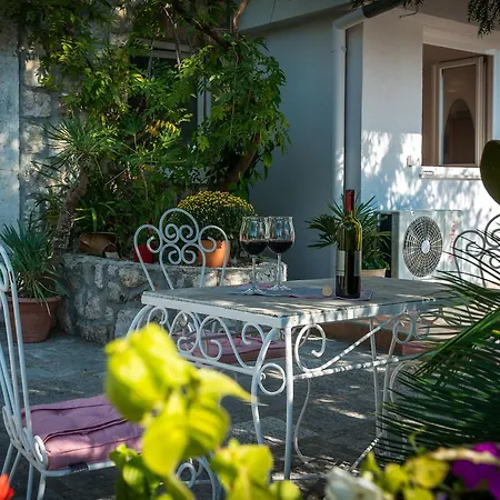 Carmen Rooms&apartments 3* Mlini