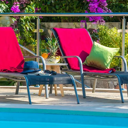 Carmen & 4* 믈리니