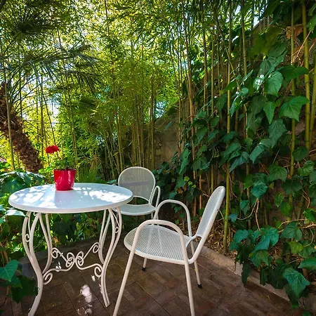 Carmen Rooms&apartments Affittacamere Mlini