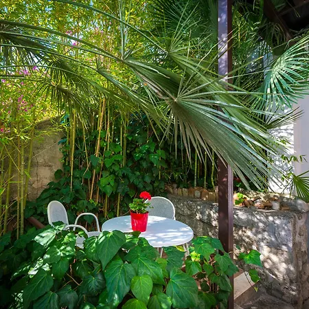 Carmen & Guest house Mlini