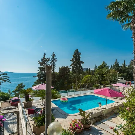 Carmen Rooms&apartments 3* Mlini