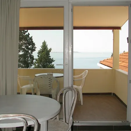 Carmen & Guest house 4*