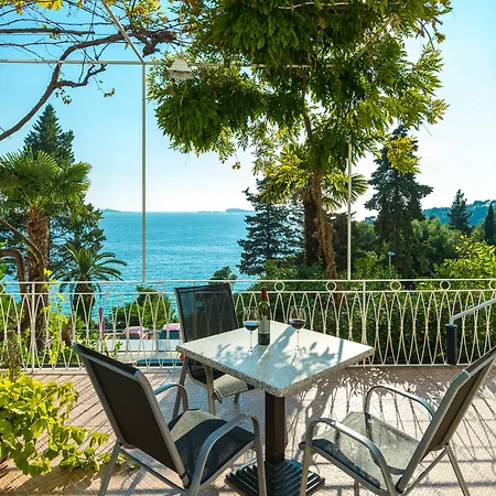 Carmen Rooms&apartments 3* Mlini