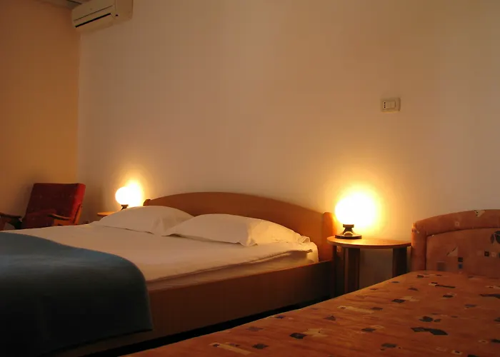 Carmen & Gasthuis Mlini