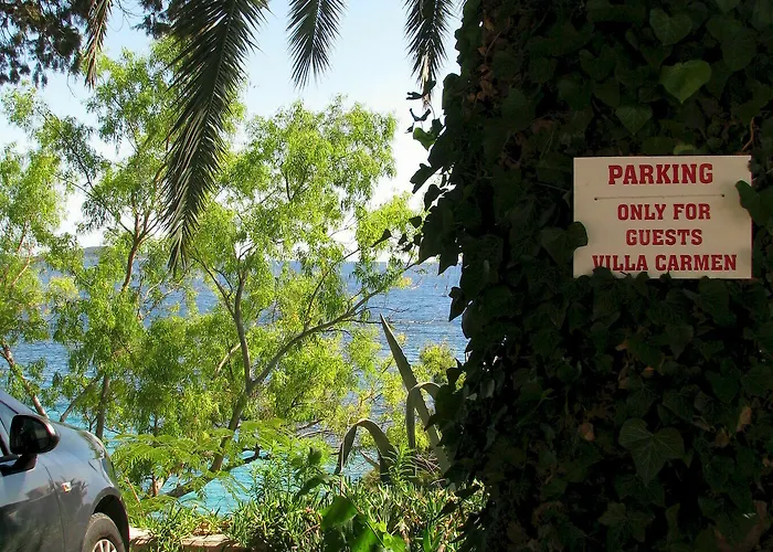 Carmen & Gasthuis Mlini